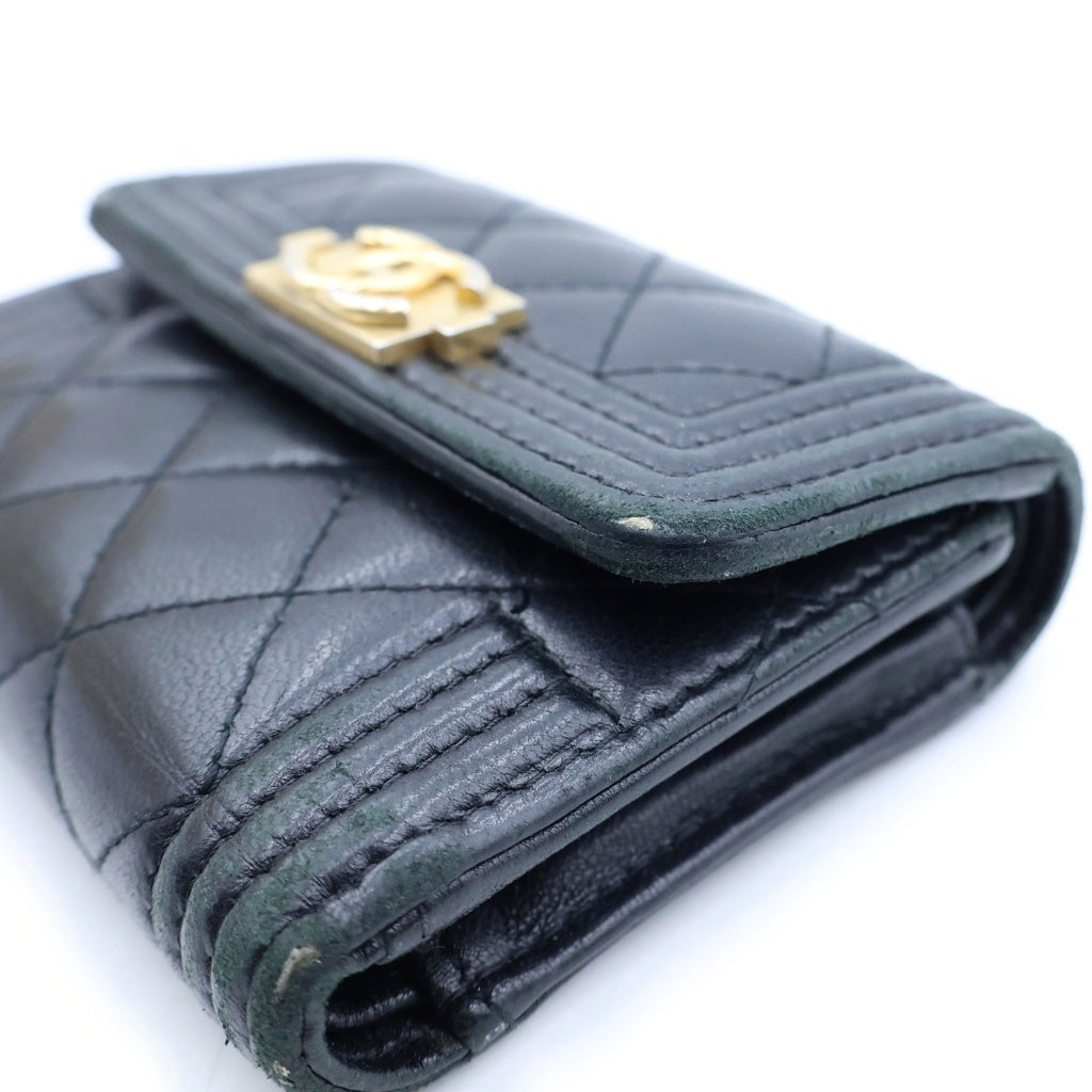 CHANEL(シャネル) ボーイシャネル ラムスキン レザー コンパクトウォレット 三つ折り財布 ブラック レディース
