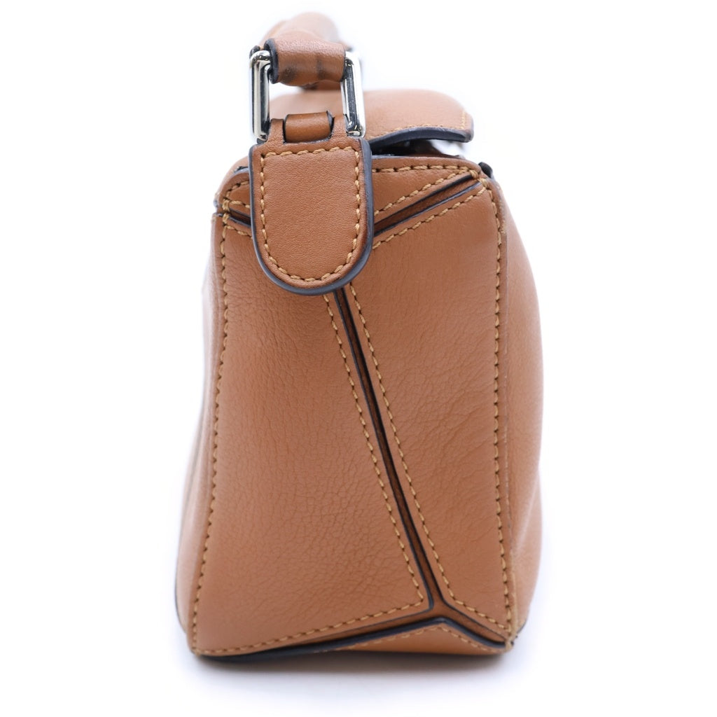 LOEWE(ロエベ) パズルエッジバッグ スモール タン ハンドバッグ ケース ポーチ ブラウン レザー シルバー金具 レディース
