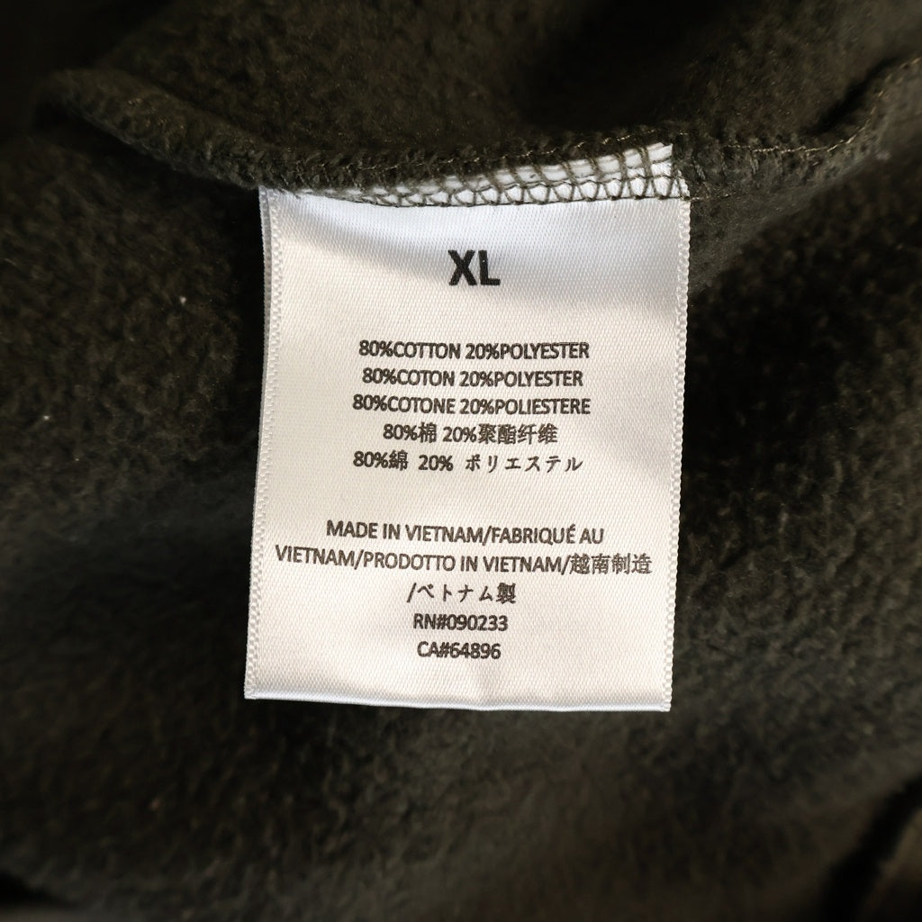 FEAR OF GOD ESSENTIALS(フィアオブゴッド エッセンシャルズ) フロントラバーロゴ プリント プルオーバースウェットパーカー カーキ