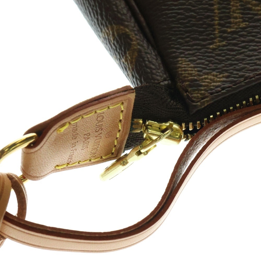 LOUIS VUITTON(ルイヴィトン) ポシェットアクセソワール モノグラム PVC レザー ワンショルダーバッグ アクセサリーポーチ ゴールド金具 ブラウン M51980