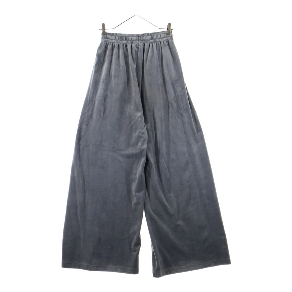 adidas(アディダス) ベルベット ルーズ トラックパンツ グレー IS4558