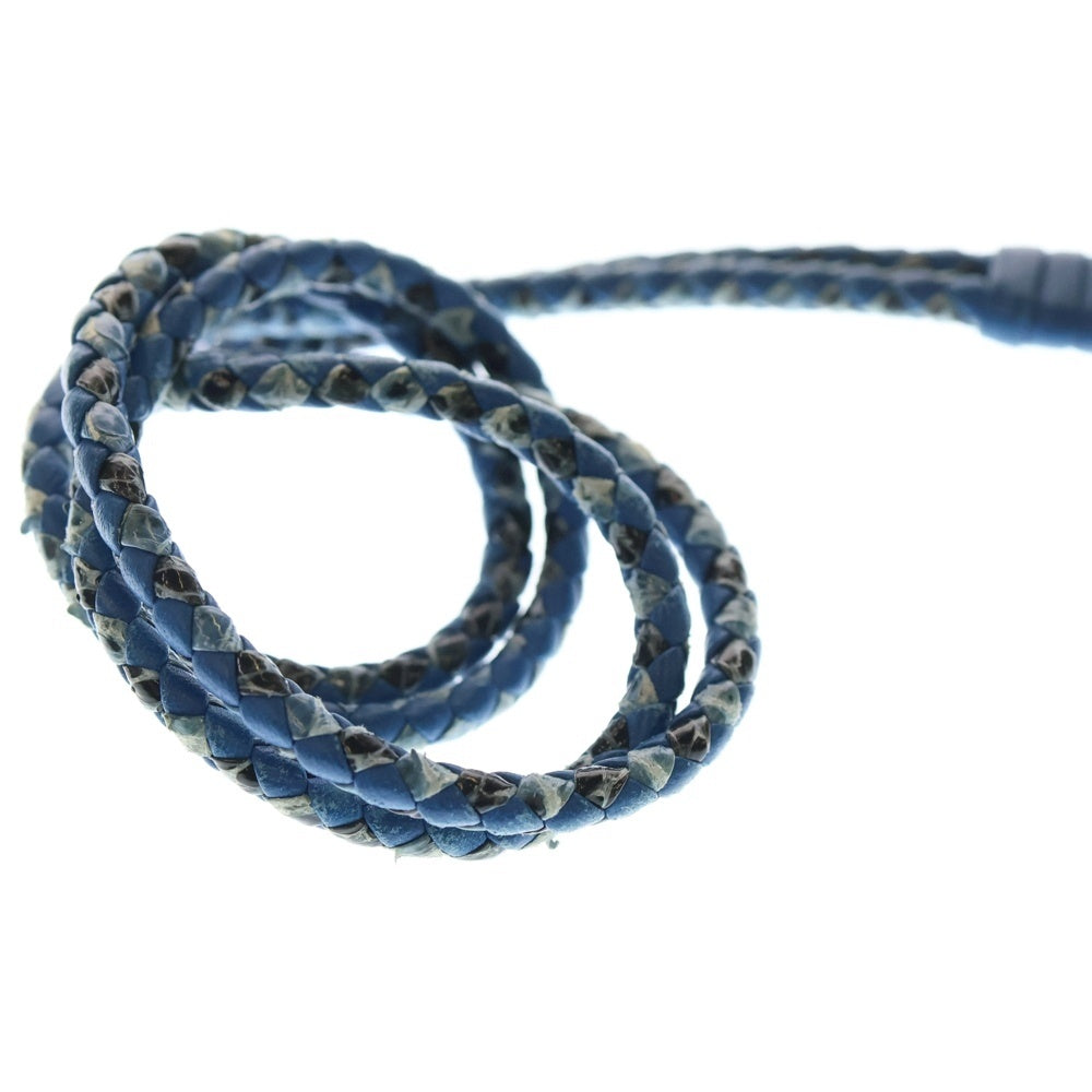 BOTTEGA VENETA(ボッテガヴェネタ) イントレチャート キーリングチャーム バッグチャーム キーホルダー ブルー ブラック金具