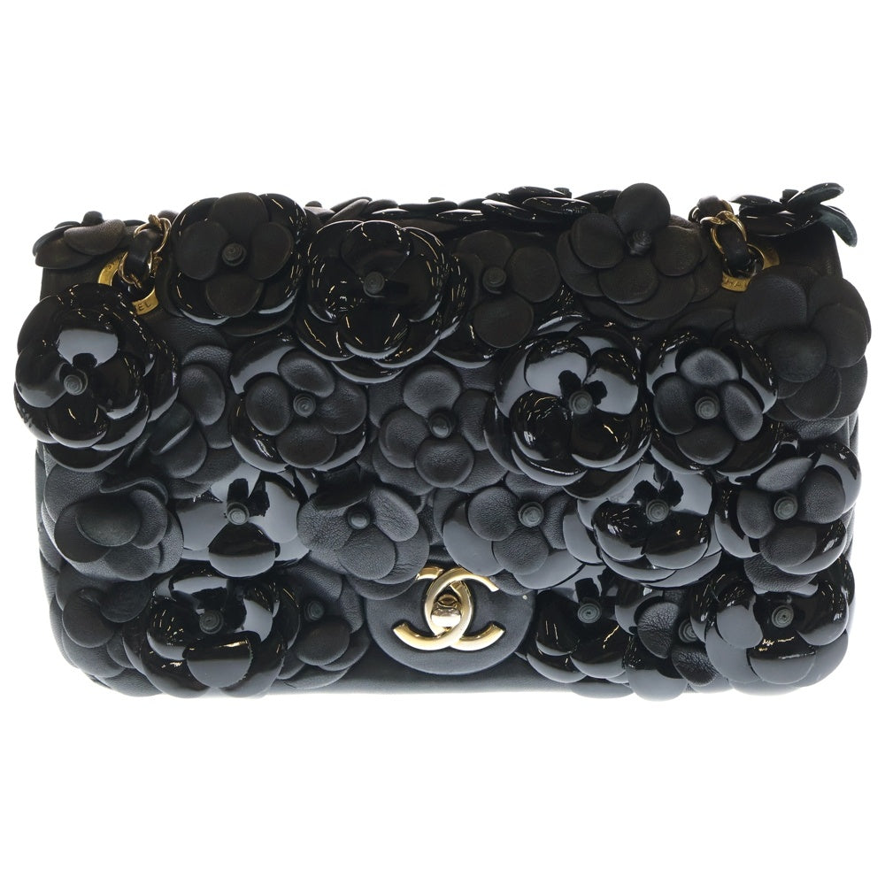 CHANEL(シャネル) マトラッセ25 カメリア Wチェーン Sフラップ 黒 ラムスキン GD金具 20983716 Gカード レディース
