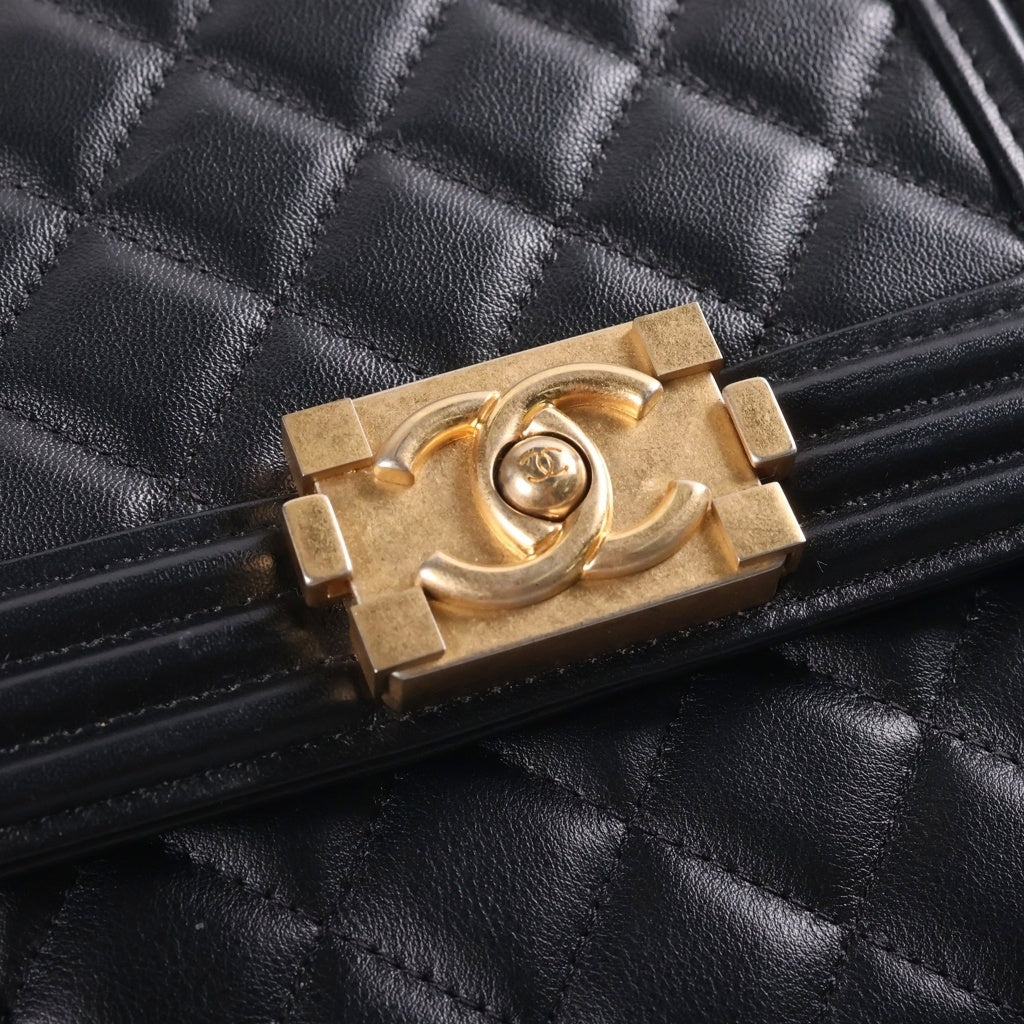 CHANEL(シャネル) ボーイシャネル チェーンショルダーバッグ ラムスキン ブラック ゴールド金具 AS0130 レディース