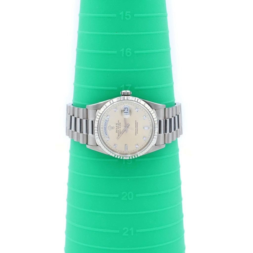 ROLEX(ロレックス) デイデイト シルバー文字盤 旧PD WG/AT 145g 18239A