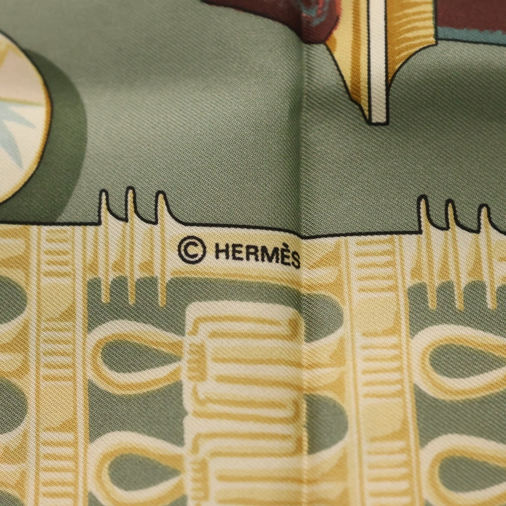 HERMES(エルメス) カレ90 「ツタンカーメン」シルクスカーフ グリーン×イエロー レディース