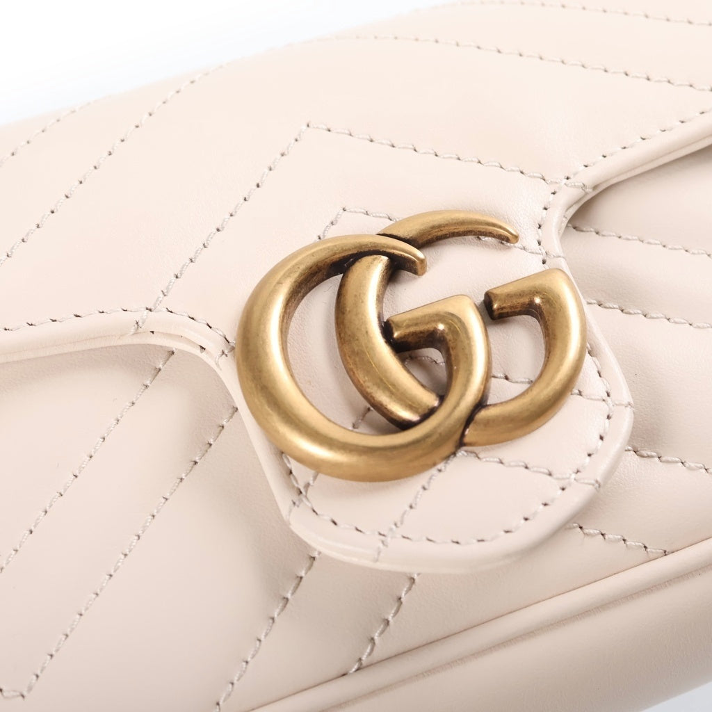 GUCCI(グッチ) GGマーモント チェーンショルダーバッグ レザー アイボリー 476433 2149 チェーン、箱、袋 レディース