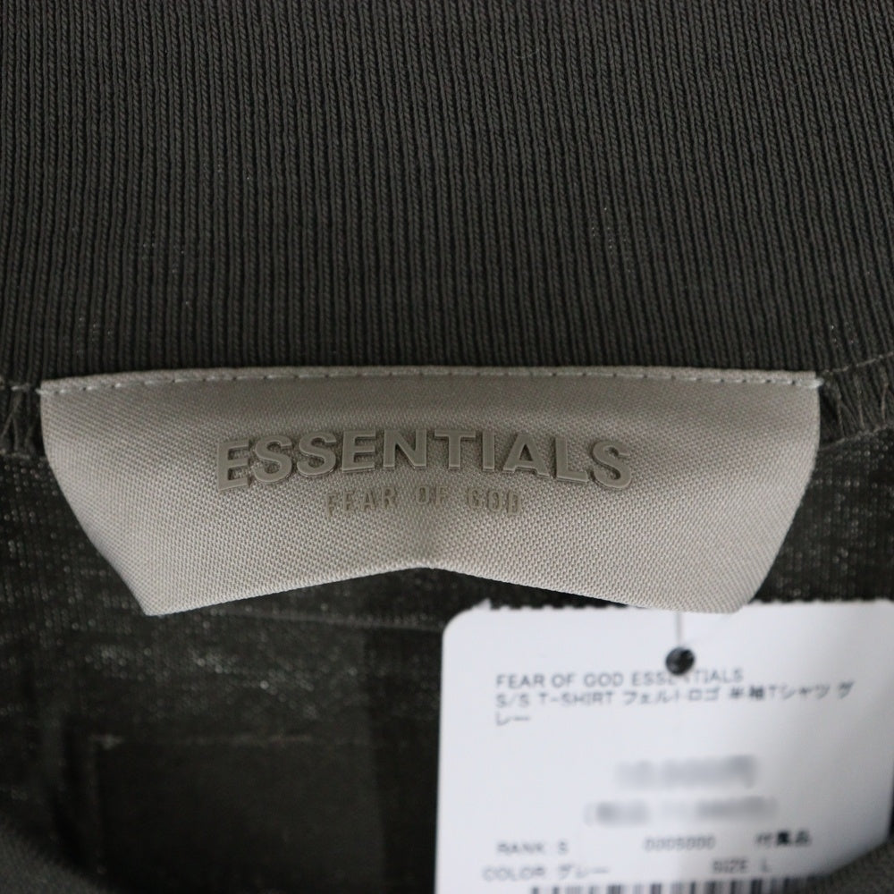 FEAR OF GOD ESSENTIALS(フィアオブゴッド エッセンシャルズ) S/S T-SHIRT フェルトロゴ 半袖Tシャツ グレー