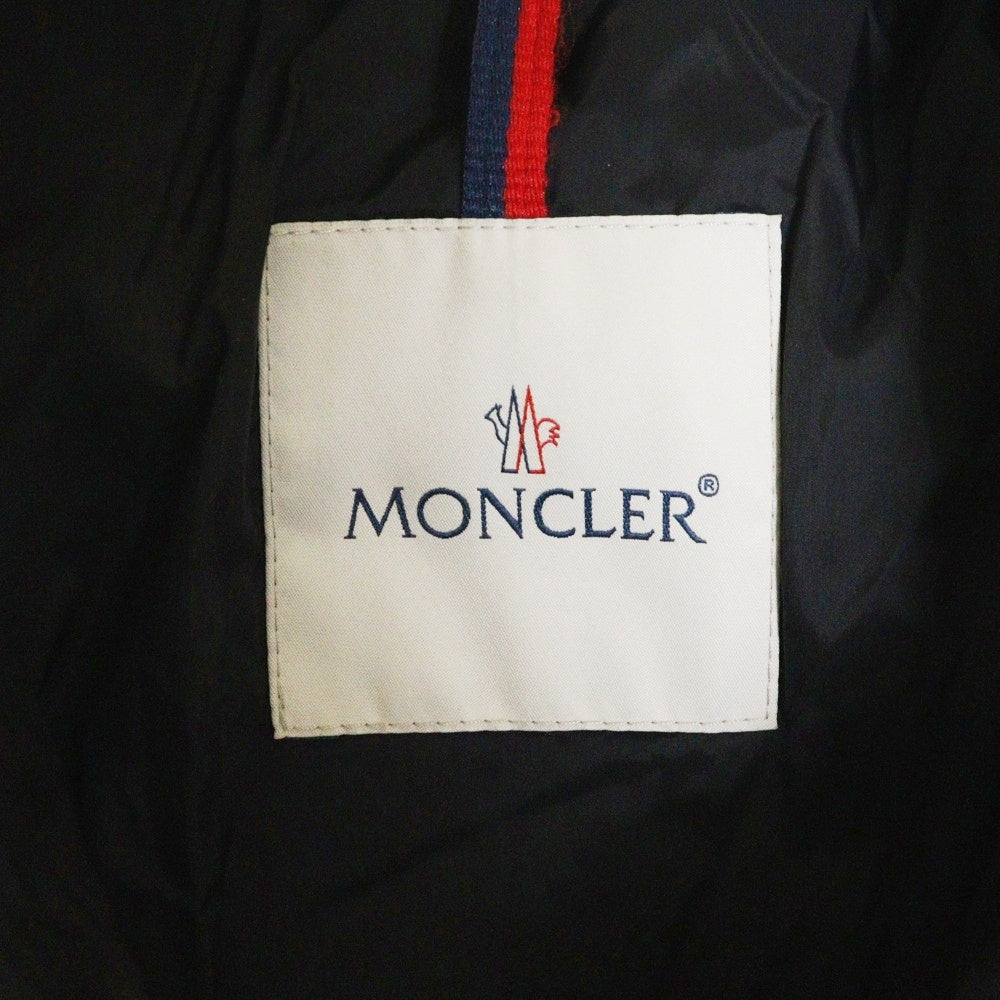 MONCLER(モンクレール) TOURVILLE GIUBBOTTO C-ZIND-17-4568 ダウンジャケット 袖ロゴパッチ付き ブラック