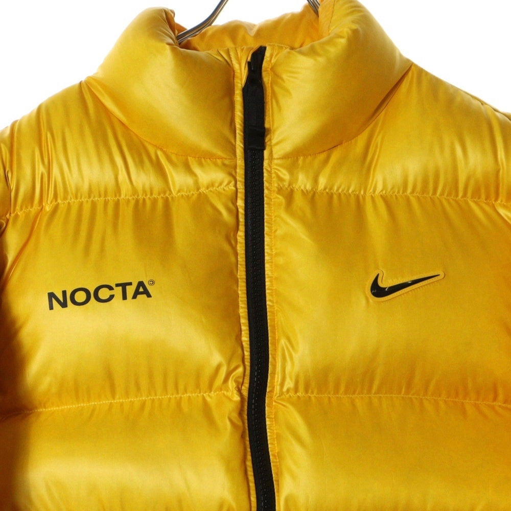 NIKE(ナイキ) × NOCTA PUFFER JACKET DA3997-739 ノクタ ロゴプリントデザインナイロンジップアップパファージャケット ダウンジャケット イエロー