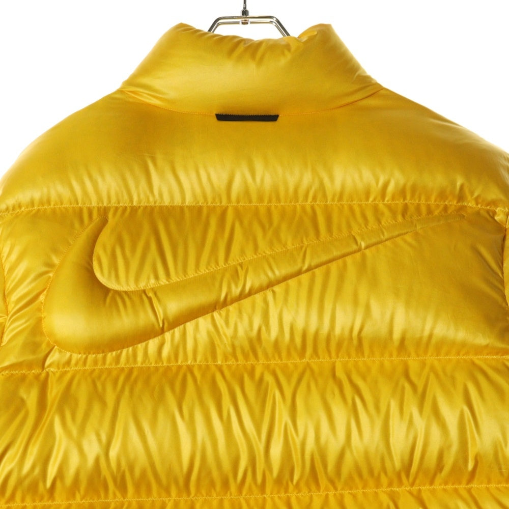 NIKE(ナイキ) × NOCTA PUFFER JACKET DA3997-739 ノクタ ロゴプリントデザインナイロンジップアップパファージャケット ダウンジャケット イエロー