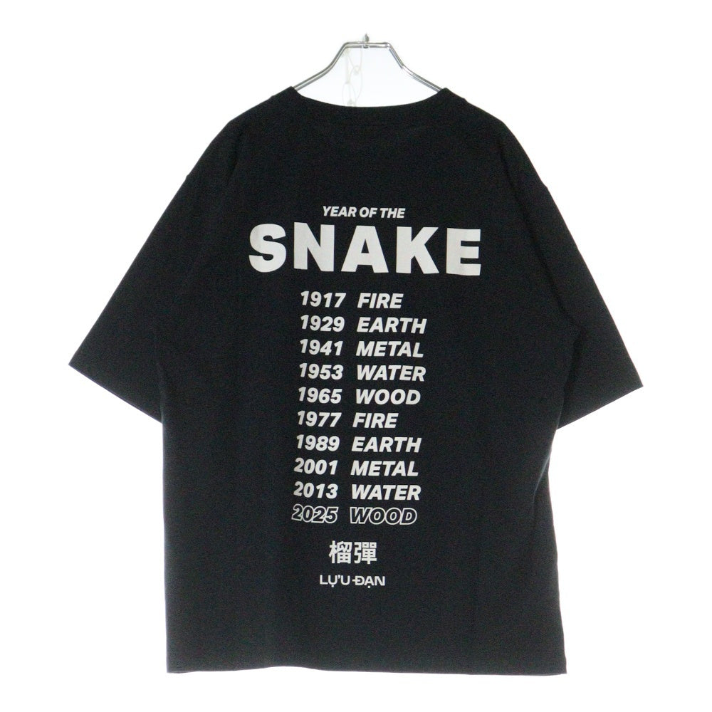 LU'U DAN(ルーダン) 25SS GRAPHIC TEE グラフィックプリント半袖Tシャツ ブラック T001J_CJ