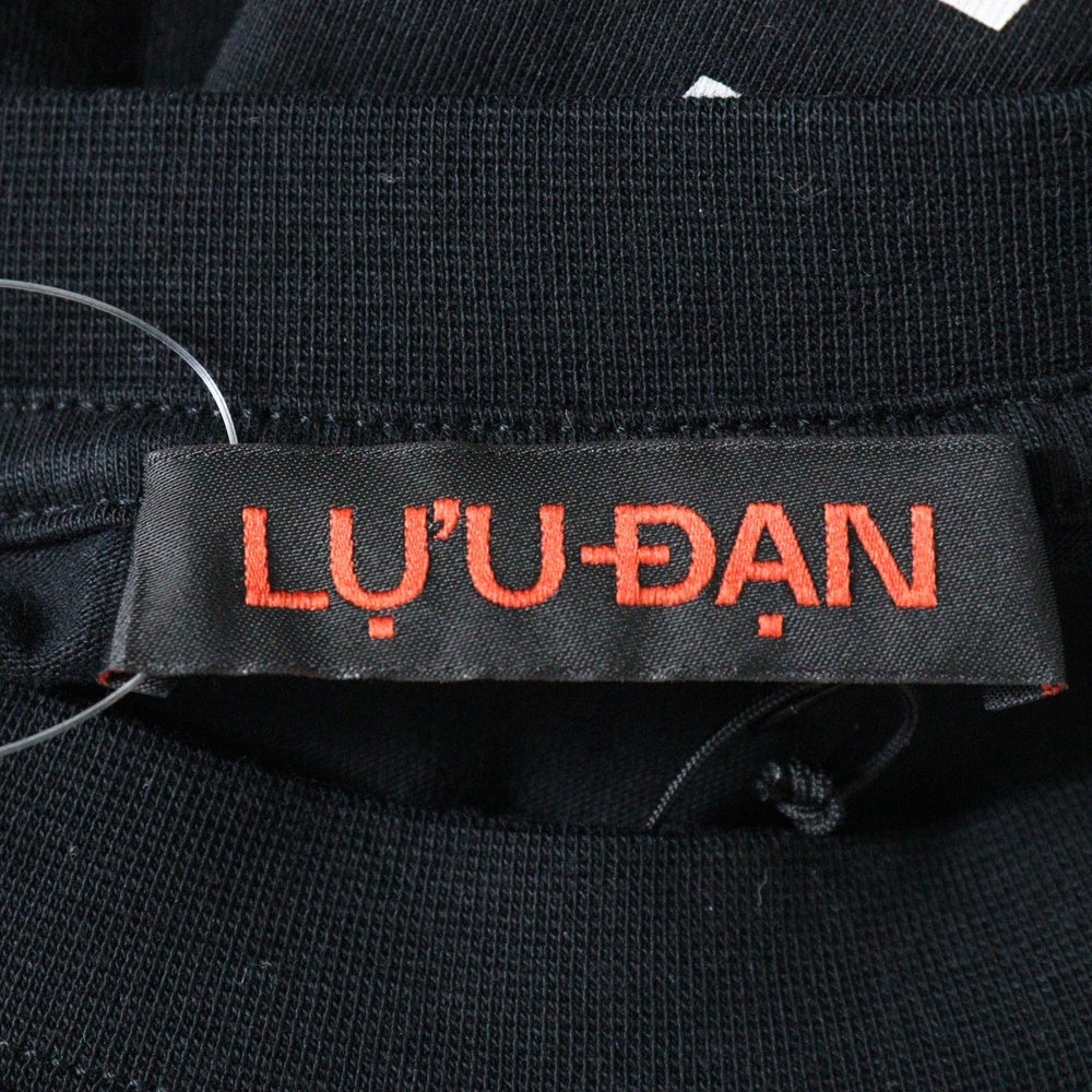 LU'U DAN(ルーダン) 25SS GRAPHIC TEE グラフィックプリント半袖Tシャツ ブラック T001J_CJ
