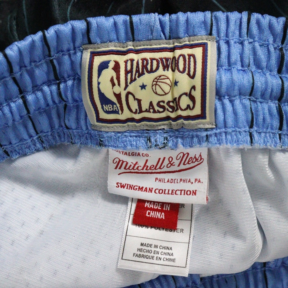 Mitchell&Ness(ミッチェル アンド ネス) CHICAGO BULLS 1995/96 Hardwood Classics Fadeaway Shorts シカゴブルズ ストライプショーツ ショートパンツ ブルー