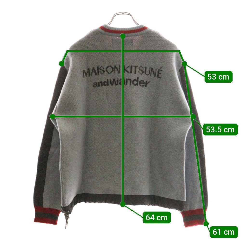 MAISON KITSUNE(メゾンキツネ) ×and wander Pullover Knit アンドワンダー フロントロゴ プルオーバーニット ブルー 574-3284908