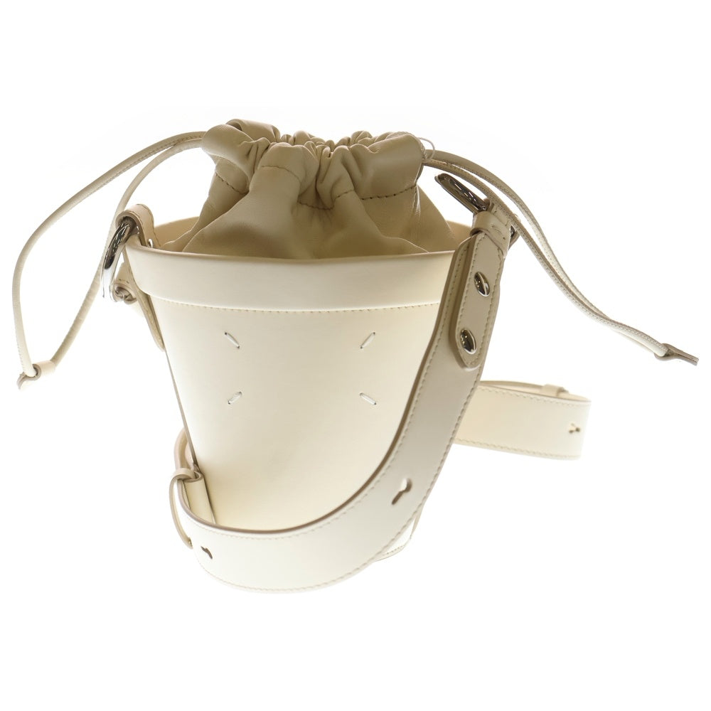 Maison Margiela メゾンマルジェラ Bucket Mini Bag 4ステッチ パテント コンビレザー バケット ミニ ショルダーバッグ アイボリー SB1WG0069 Maison Margiela(メゾンマルジェラ) Bucket Mini Bag 4ステッチ