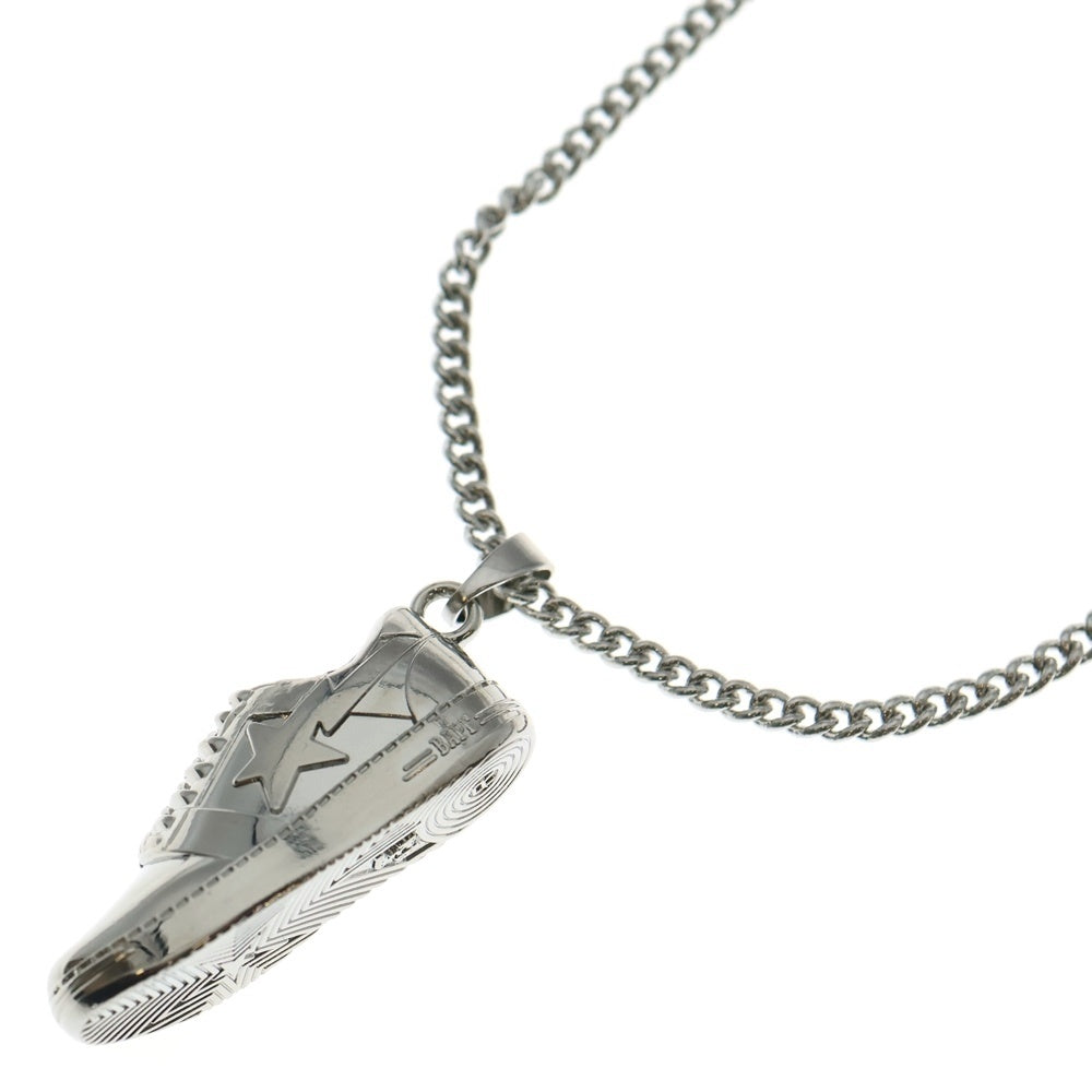 A BATHING APE(アベイシングエイプ) BAPESTA スニーカーキーホルダー シルバー