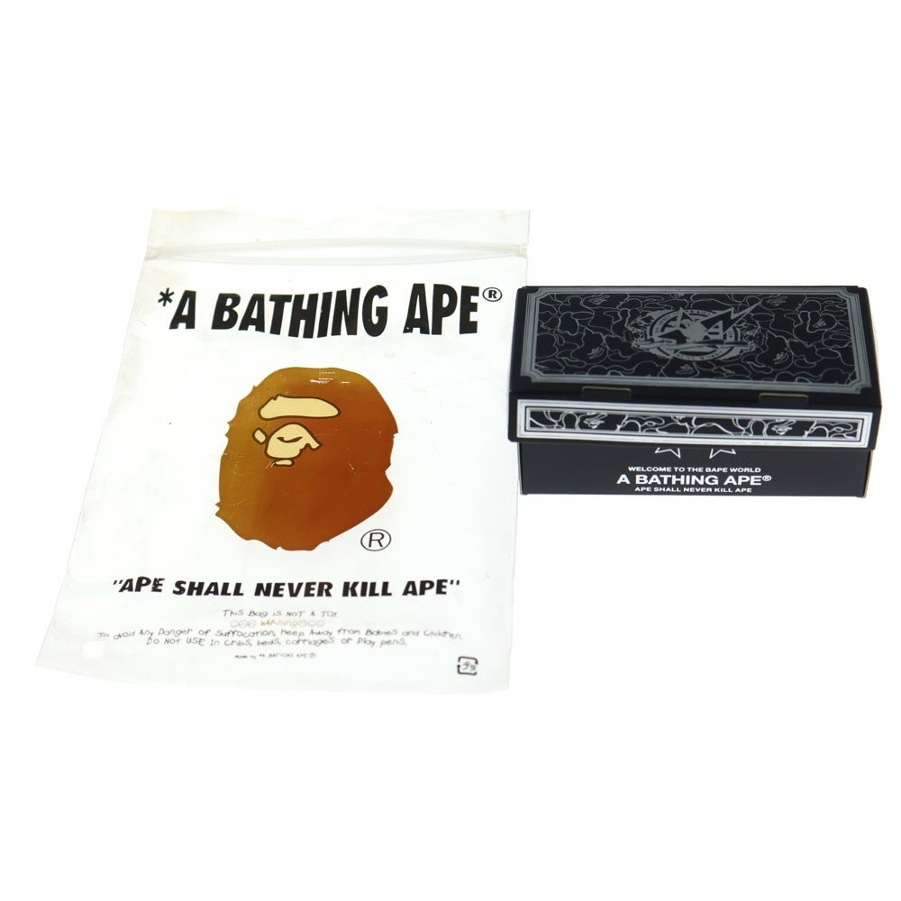 A BATHING APE(アベイシングエイプ) BAPESTA スニーカーキーホルダー シルバー