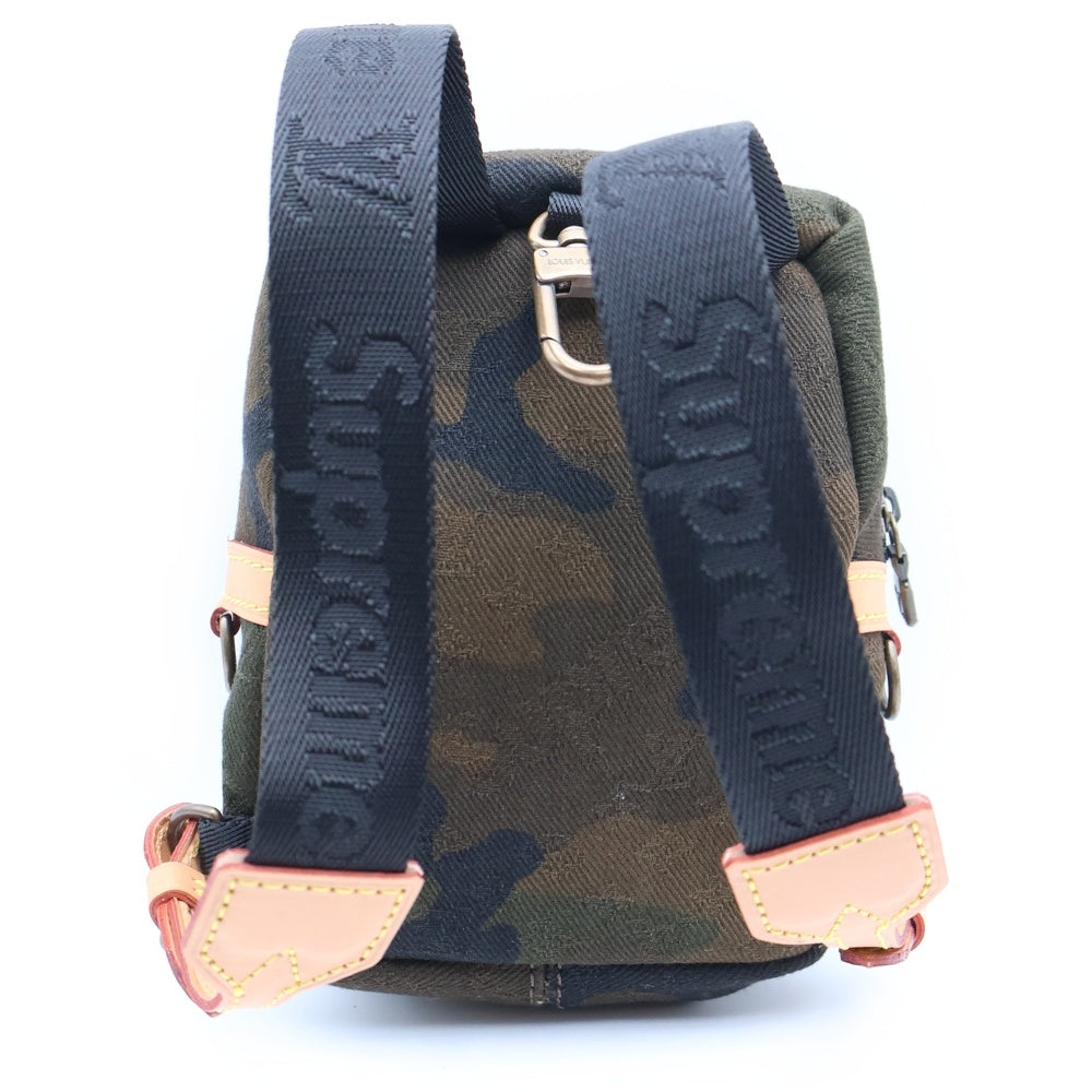 LOUIS VUITTON(ルイヴィトン) 17AW ×Supreme アポロ ナノ バックパック チャーム カモフラージュ 迷彩バックパック カーキ M44201 レディース