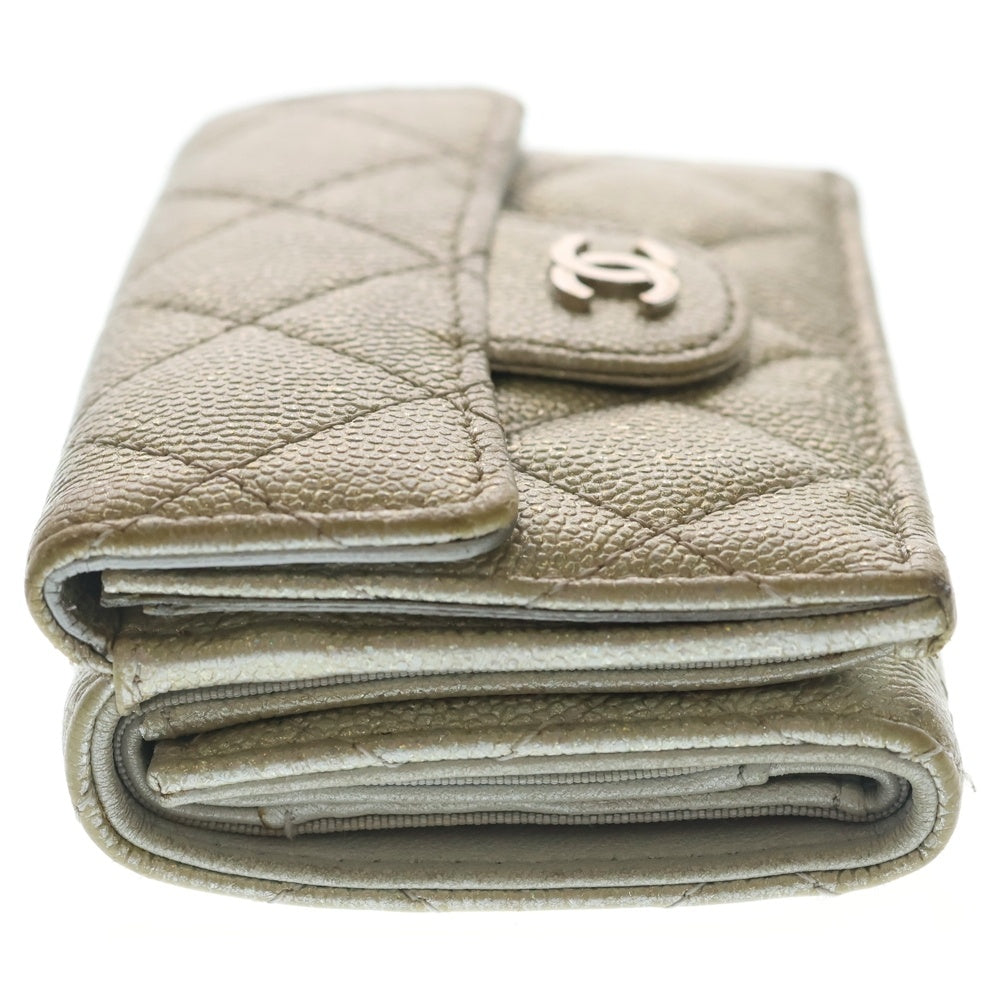 CHANEL(シャネル) マトラッセ キャビアスキン ココマーク レザーウォレット 三つ折り財布 シルバー レディース