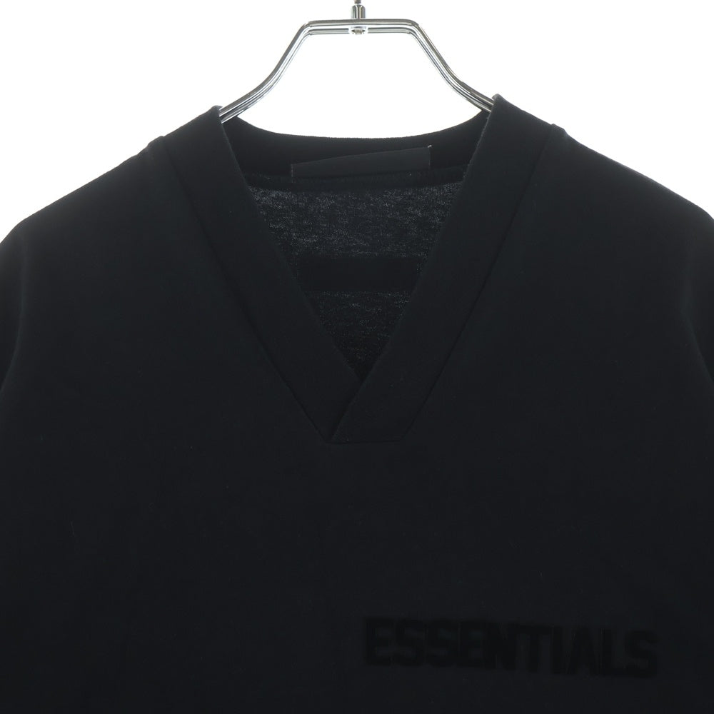 FEAR OF GOD ESSENTIALS(フィアオブゴッド エッセンシャルズ) S/S V NECK T-SHIRT ラバーロゴ Vネック半袖Tシャツ ブラック