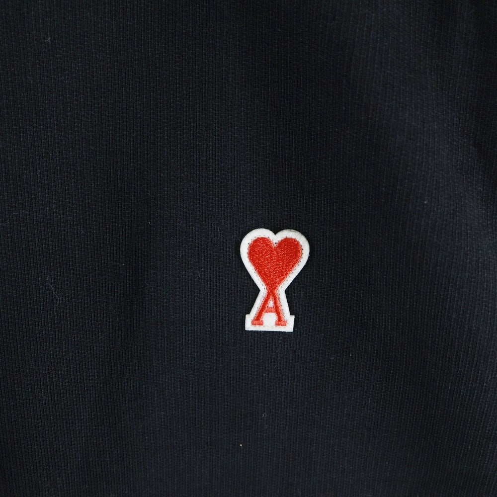 AMI Alexandre Mattiussi(アミアレクサンドルマテュッシ) Hoodie ハートロゴ刺繍 プルオーバースウェットパーカー フーディー ブラック A20HJ008.730