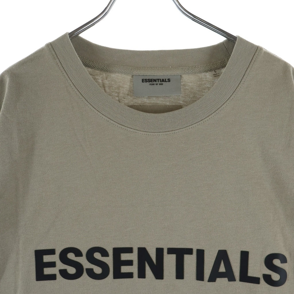 FEAR OF GOD ESSENTIALS(フィアオブゴッド エッセンシャルズ) S/S T-SHIRT ラバーロゴ 半袖Tシャツ ベージュ