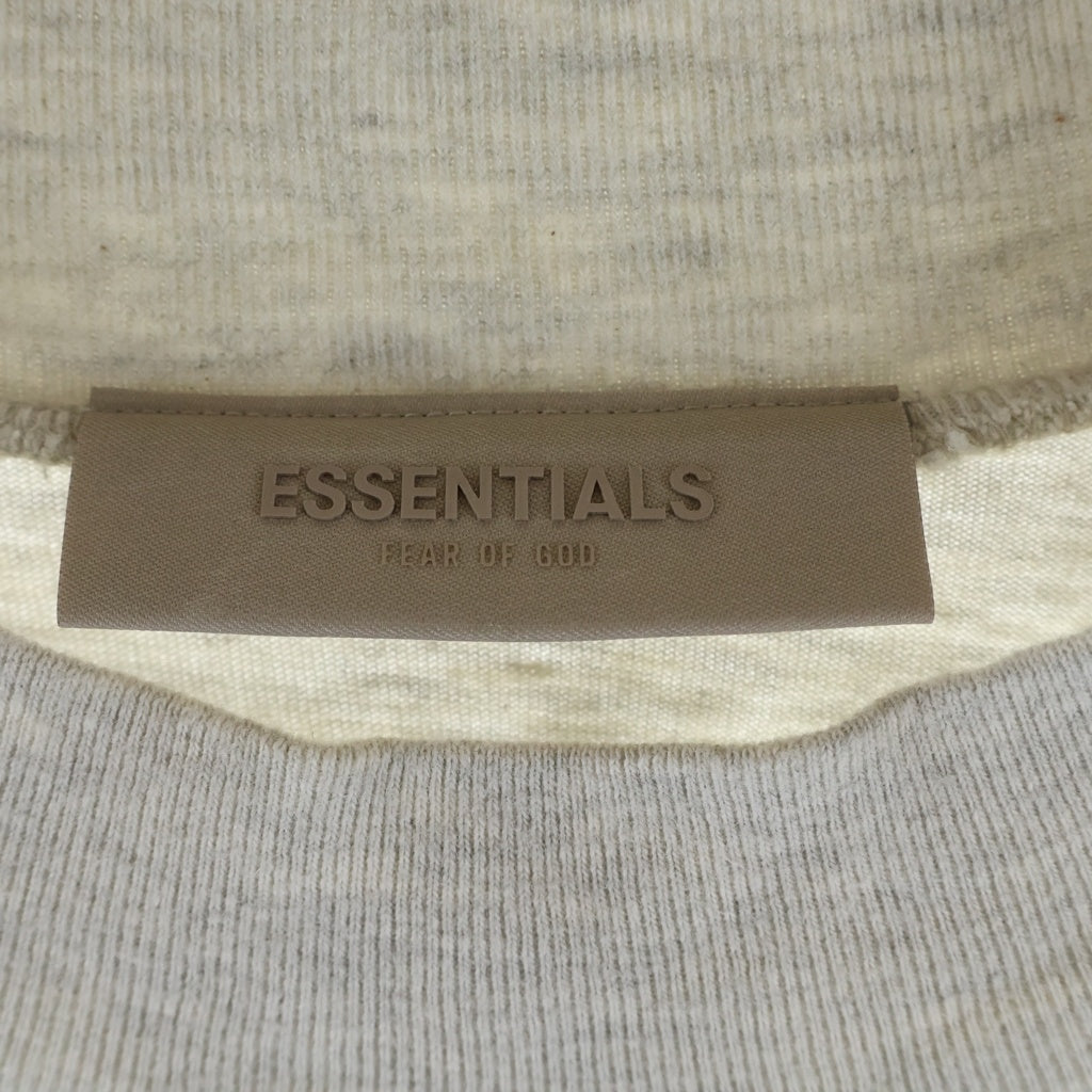 FEAR OF GOD ESSENTIALS(フィアオブゴッド エッセンシャルズ) L/S T-SHIRT フェルトロゴ 長袖Tシャツ ロンT グレージュ
