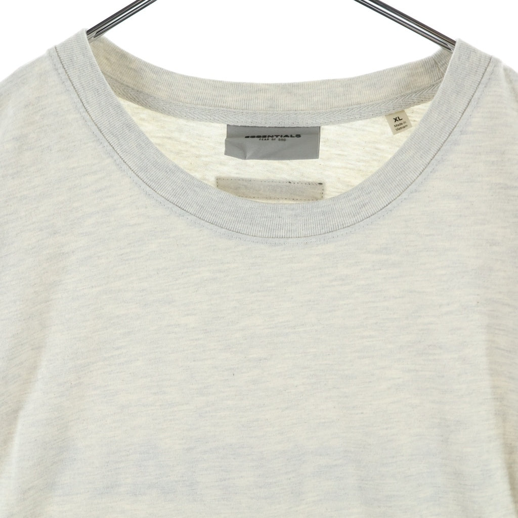 FEAR OF GOD ESSENTIALS(フィアオブゴッド エッセンシャルズ) S/S T-SHIRT バックラバーロゴ 半袖Tシャツ グレージュ