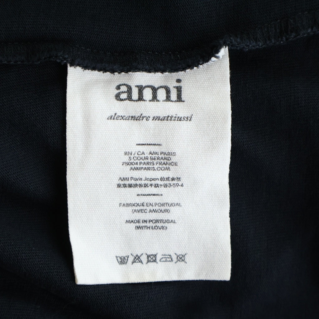AMI Alexandre Mattiussi(アミアレクサンドルマテュッシ) T-Shirt ハートロゴ刺繍 半袖Tシャツ ブラック A21HJ128.726