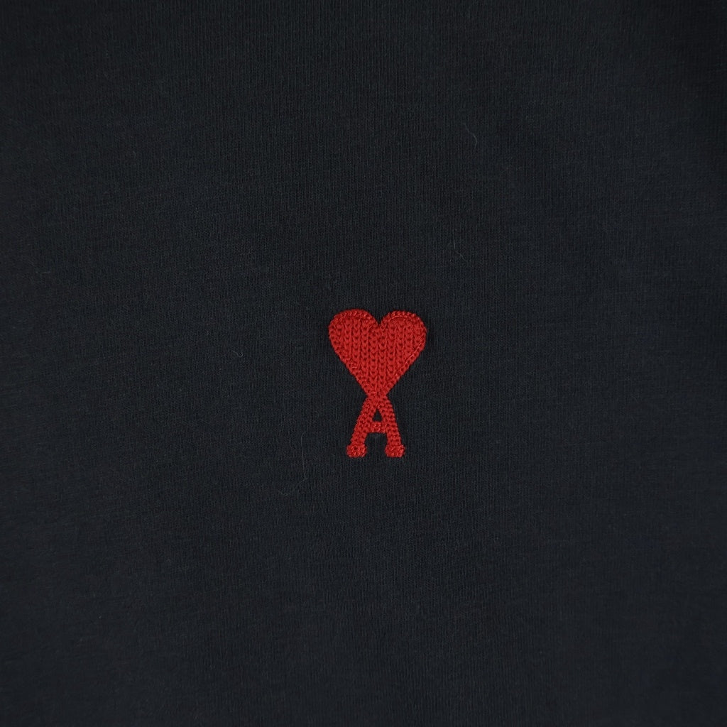 AMI Alexandre Mattiussi(アミアレクサンドルマテュッシ) T-Shirt ハートロゴ刺繍 半袖Tシャツ ブラック BFUTS001.724 BFUTS001.724