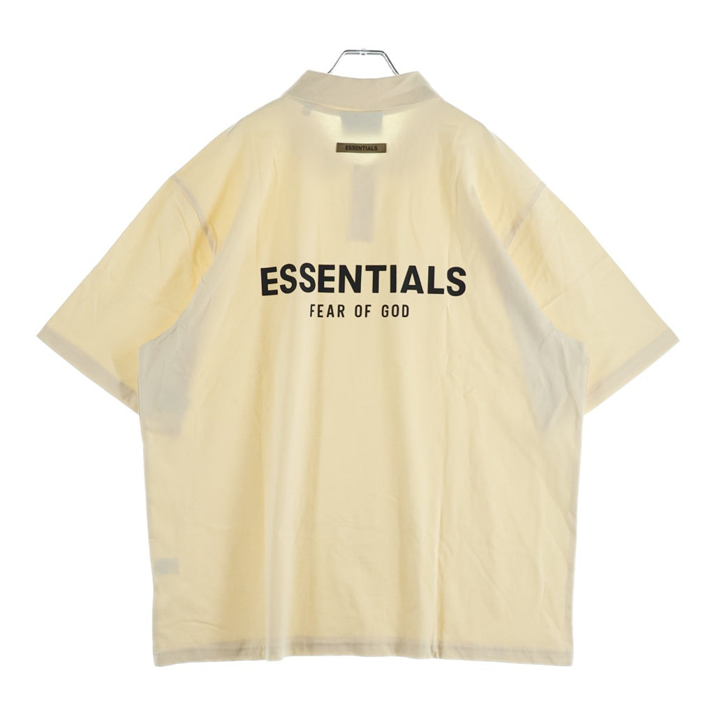 FEAR OF GOD ESSENTIALS(フィアオブゴッド エッセンシャルズ) S/S POLO SHIRT ラバーロゴ 半袖ポロシャツ アイボリー