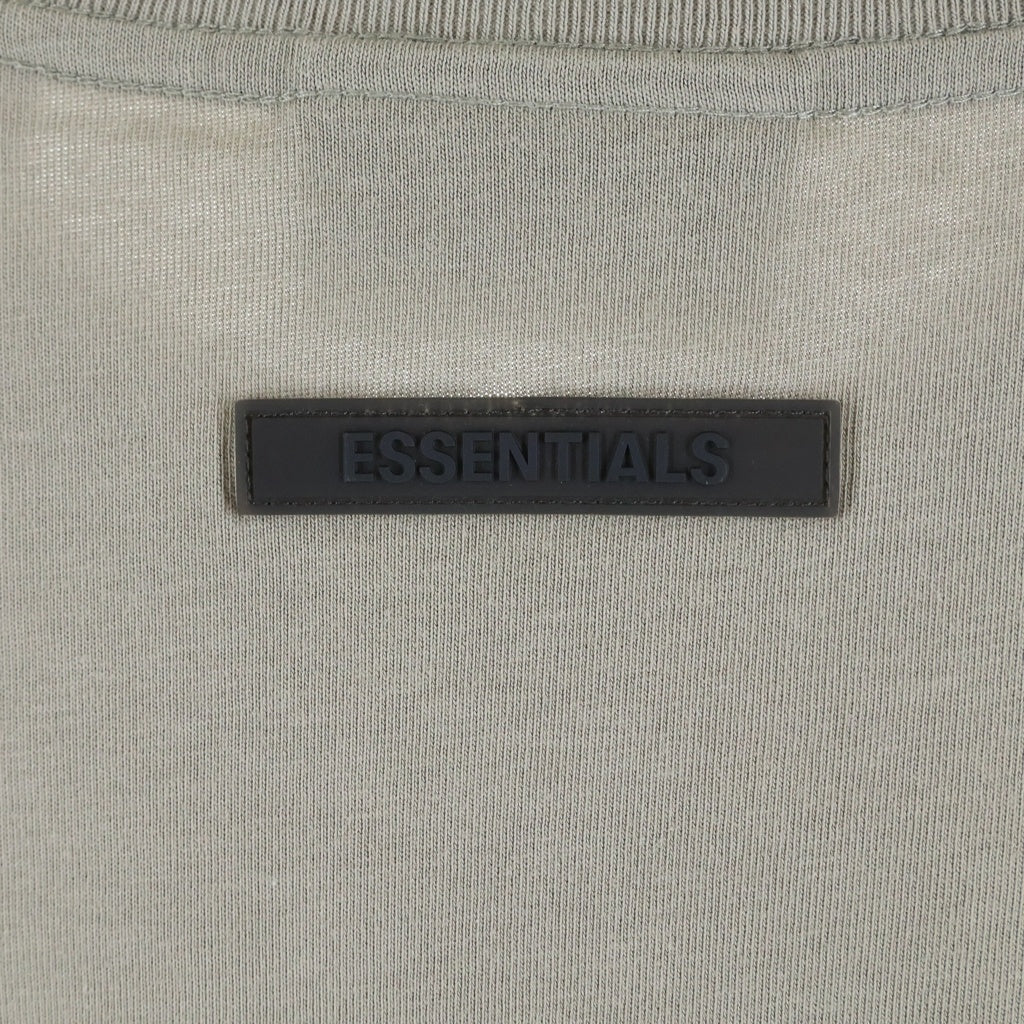 FEAR OF GOD ESSENTIALS(フィアオブゴッド エッセンシャルズ) S/S T-SHIRT バックラバーロゴ 半袖Tシャツ ベージュ