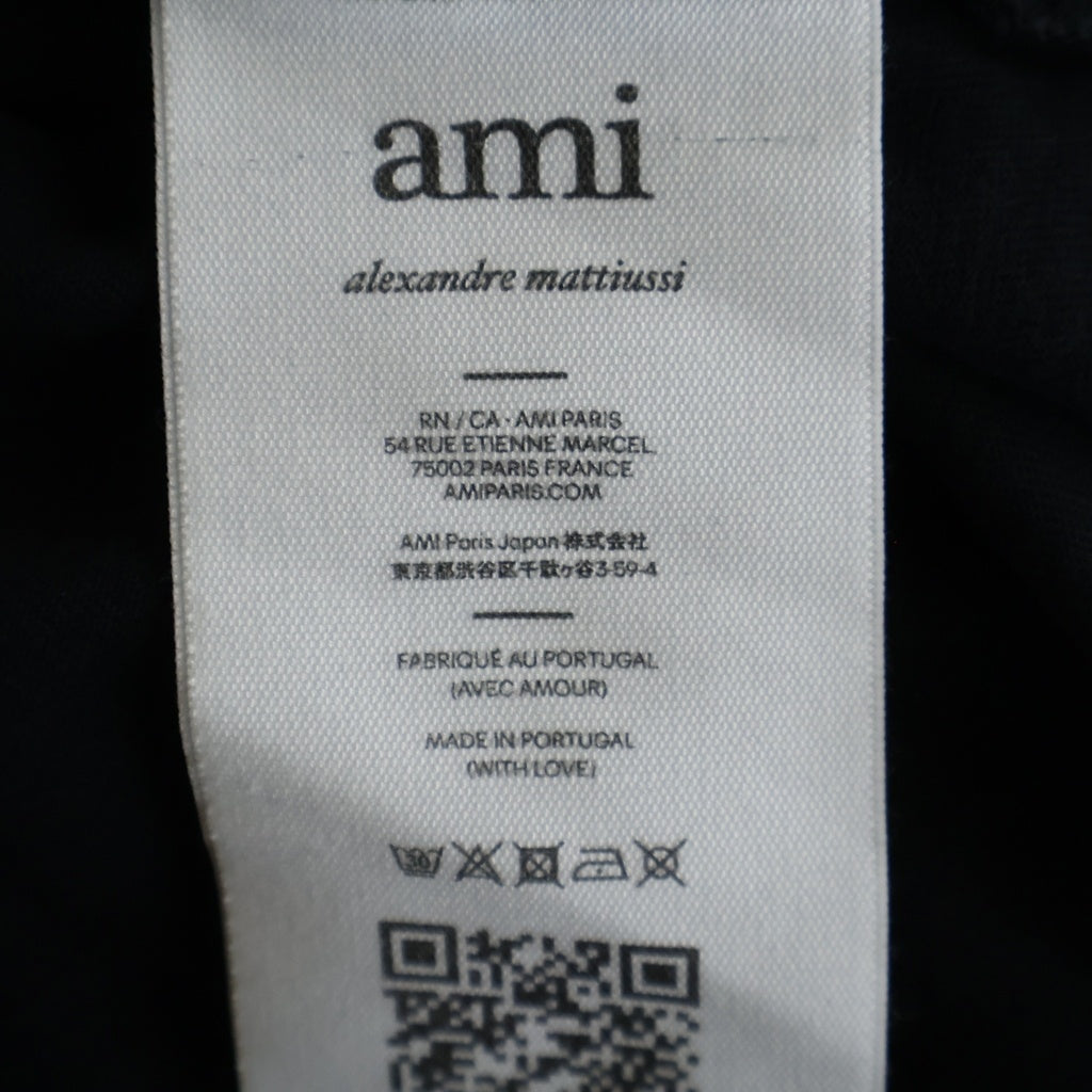 AMI Alexandre Mattiussi(アミアレクサンドルマテュッシ) T-Shirt ハートロゴ刺繍 半袖Tシャツ ブラック BFUTS005.726