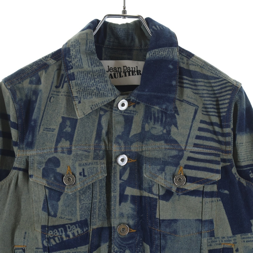 Jean Paul GAULTIER(ジャンポールゴルチエ) Fitted Newspaper Print Denim Jacket 26/01-W-JA033-D027 ニュースペーパー プリント クロップドデニムジャケット レディース インディゴ