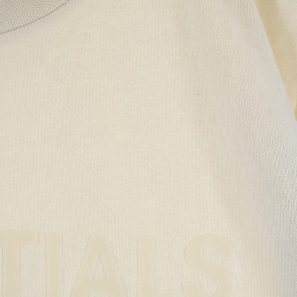 FEAR OF GOD ESSENTIALS(フィアオブゴッド エッセンシャルズ) S/S T-SHIRT ラバーロゴ 半袖Tシャツ アイボリー