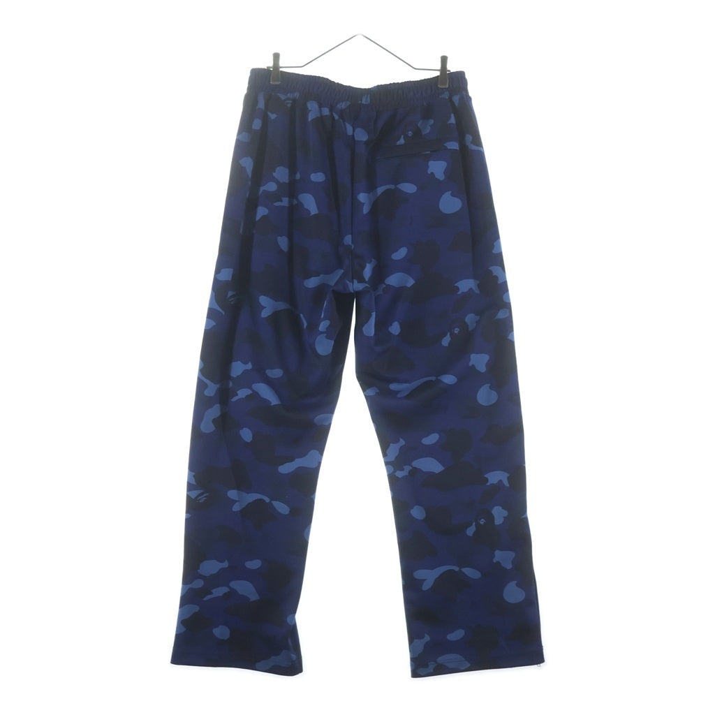 A BATHING APE(アベイシングエイプ) COLOR CAMO METAL LOGO RELAXED FIT カラーカモ メタルロゴ リラックスフィット スウェットパンツ ブルー 001PTL801315M