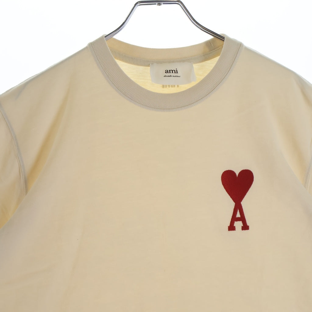 AMI Alexandre Mattiussi(アミアレクサンドルマテュッシ) T-Shirt ハートロゴ刺繍 半袖Tシャツ アイボリー SPEUTS022.726