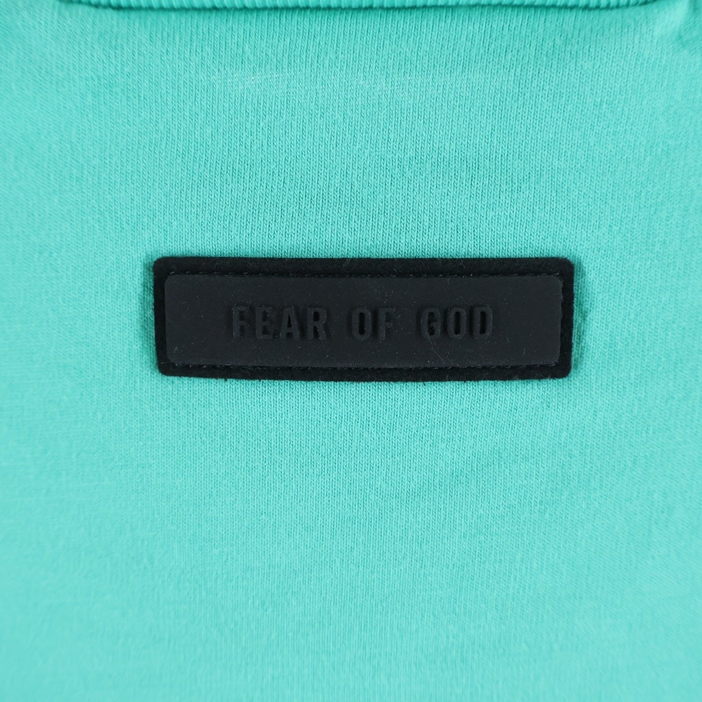 FEAR OF GOD ESSENTIALS(フィアオブゴッド エッセンシャルズ) S/S T-SHIRT ラバーロゴ 半袖Tシャツ グリーン