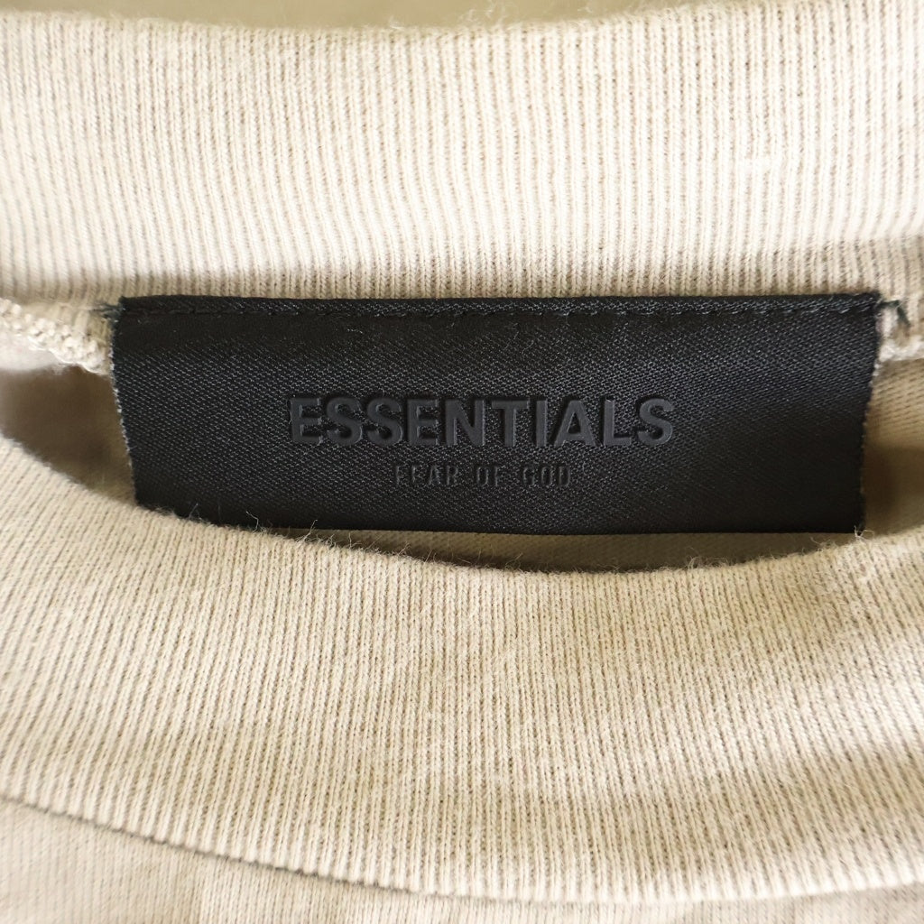 FEAR OF GOD ESSENTIALS(フィアオブゴッド エッセンシャルズ) L/S T-SHIRT ラバーロゴ 長袖Tシャツ ロンT ベージュ