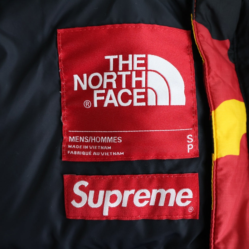 SUPREME(シュプリーム) 24SS × The North Face Split Nuptse Jacket Camo ザノースフェイス スプリットヌプシ ダウンジャケット カモフラ カーキ/レッド ND02400I