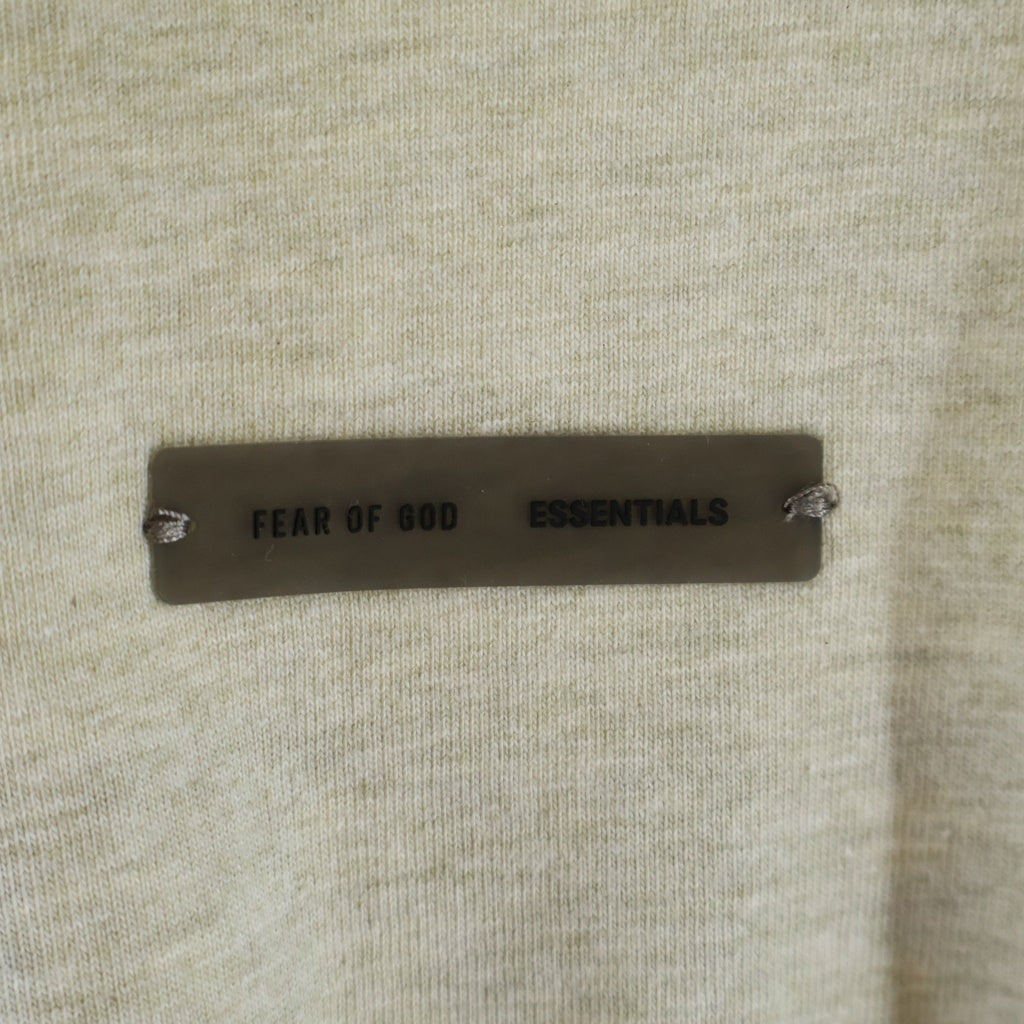 FEAR OF GOD ESSENTIALS(フィアオブゴッド エッセンシャルズ) L/S T-SHIRT ラバーロゴ 長袖Tシャツ ロンT グレージュ
