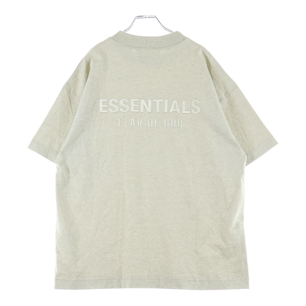 FEAR OF GOD ESSENTIALS(フィアオブゴッド エッセンシャルズ) S/S T-SHIRT メタルラバーロゴ 半袖Tシャツ グレー