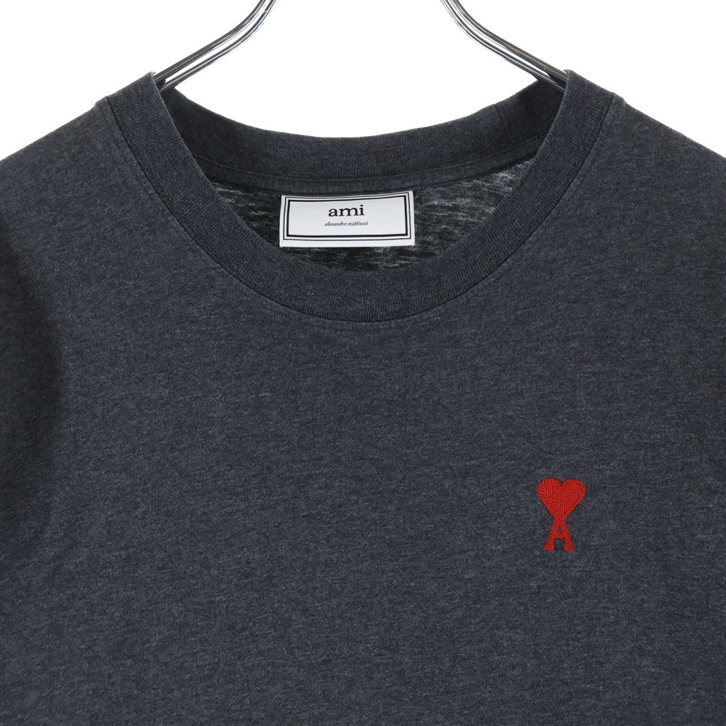 AMI Alexandre Mattiussi(アミアレクサンドルマテュッシ) T-Shirt ハートロゴ刺繍 半袖Tシャツ グレー H20HJ108.723