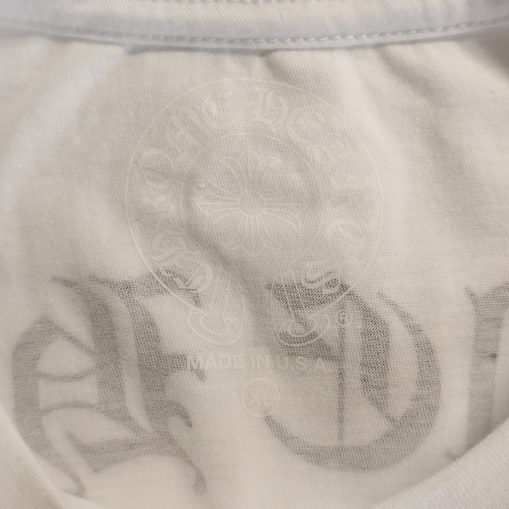 CHROME HEARTS(クロムハーツ) BACK ARCH LOGO SCROLL LABEL USA PRINT TEE バックアーチロゴ スクロールラベル プリント 半袖Tシャツ カットソー ホワイト