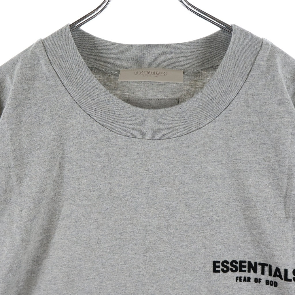 FEAR OF GOD ESSENTIALS(フィアオブゴッド エッセンシャルズ) S/S T-SHIRT フェルトロゴ 半袖Tシャツ グレー