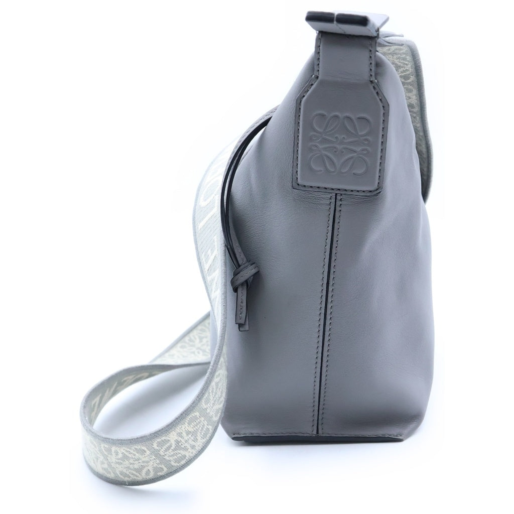 LOEWE(ロエベ) Cubi Shoulder Bag キュービー レザーショルダーバッグ グレー レディース