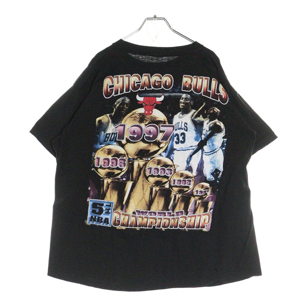 VINTAGE(ヴィンテージ) 90s CHCAGO BULLS 5TH NBA CHAMPIONSHIP シカゴブルズ 両面プリント 半袖Tシャツ ブラック