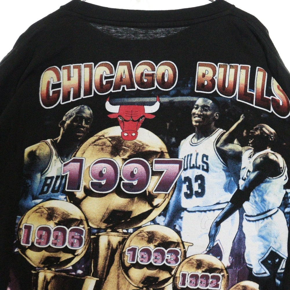 VINTAGE(ヴィンテージ) 90s CHCAGO BULLS 5TH NBA CHAMPIONSHIP シカゴブルズ 両面プリント 半袖Tシャツ ブラック