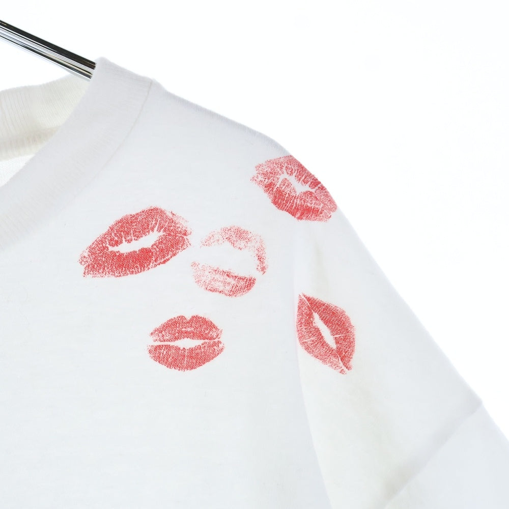 SEQUEL(シークエル) SHOULDER PRINT TEE リッププリント Tシャツ 半袖カットソー ホワイト